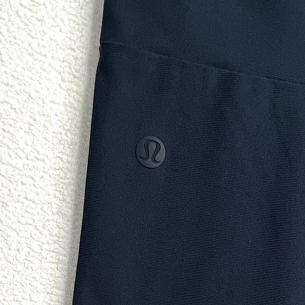 Lululemon ABC Jogger *Warpstreme
True Navy Men’s Size (L) - Picture 9 of 16